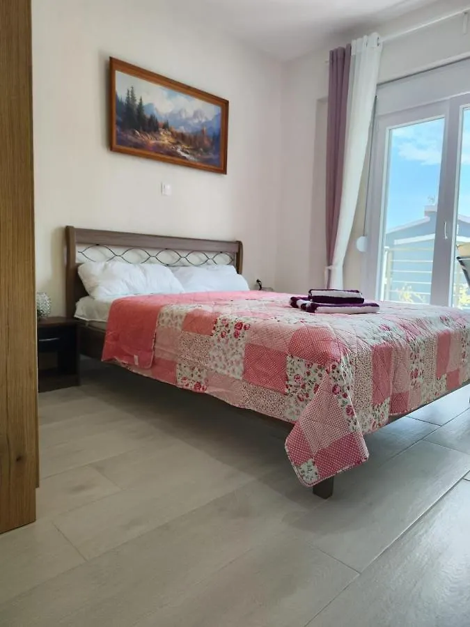 Lilli Deluxe Apartment Nikiti  Grecia